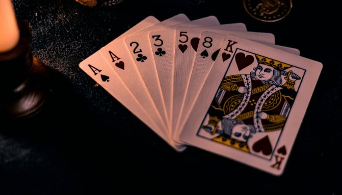 Daftar hasil pengundian Erek Erek mingguan dengan tanggal dan angka pemenang yang terverifikasi